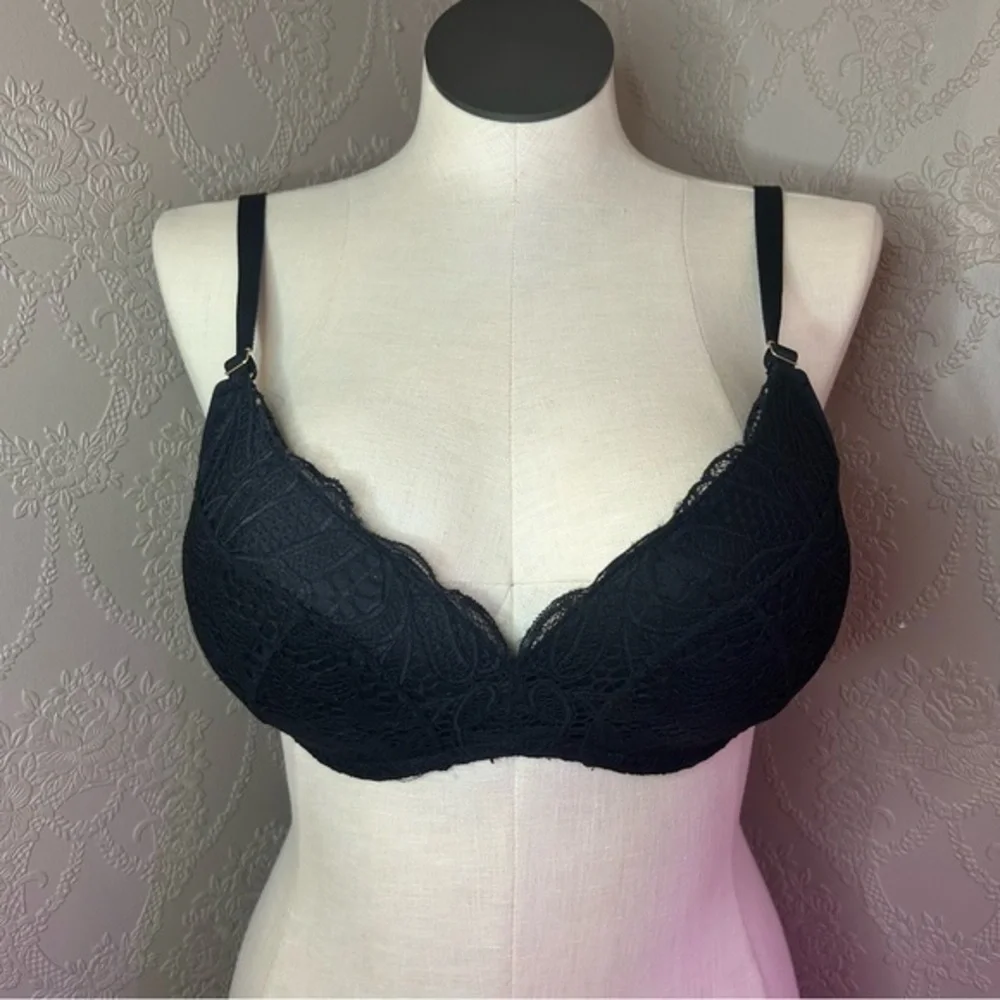 Elegant Black Lace Bra lively lightly lined no underwire bra 34DDD